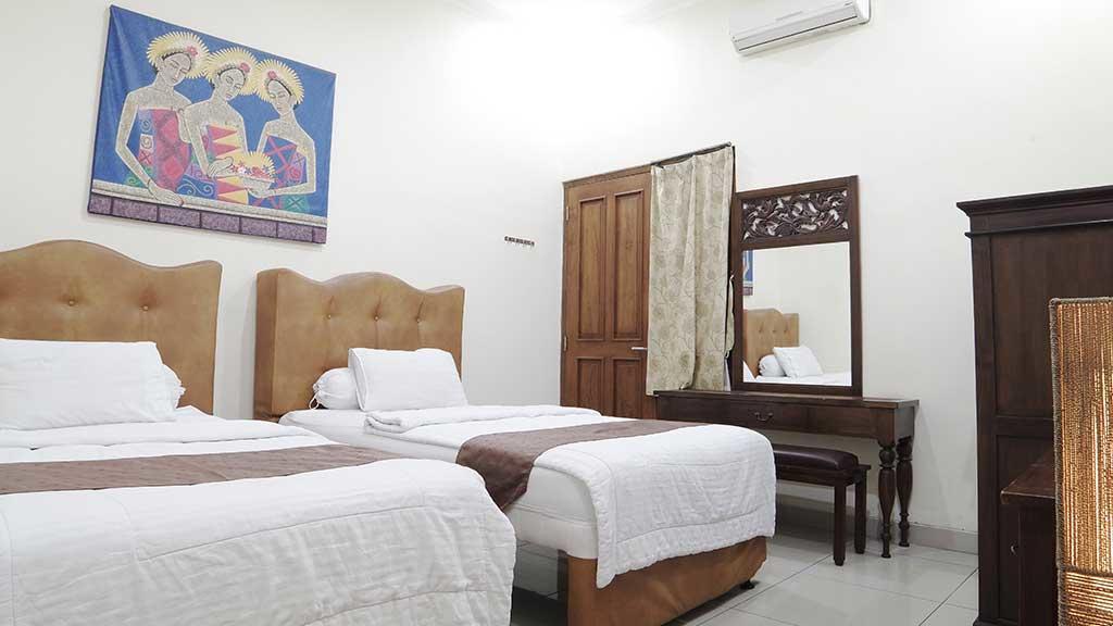 Omah Semar Homestay ジョグジャカルタ エクステリア 写真
